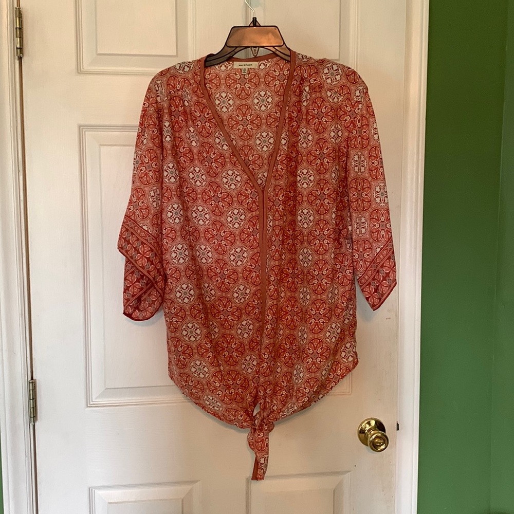 Fun blouse